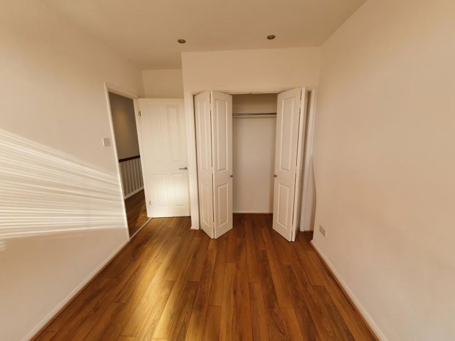 Flat 3 :: 17 Warwick Rd image 7