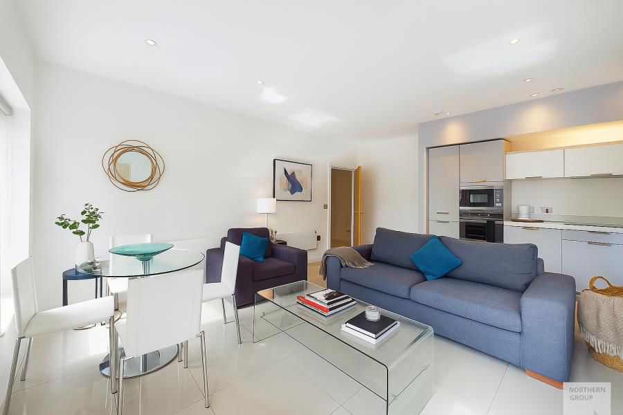 Apartment 4.03 :: Ice Plant image 1