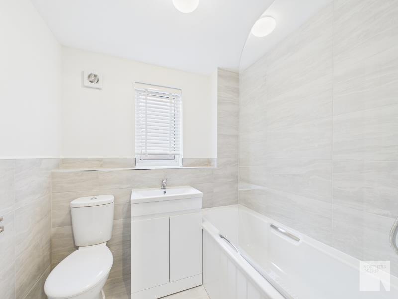 Gravenmoor Drive :: Manchester image 8