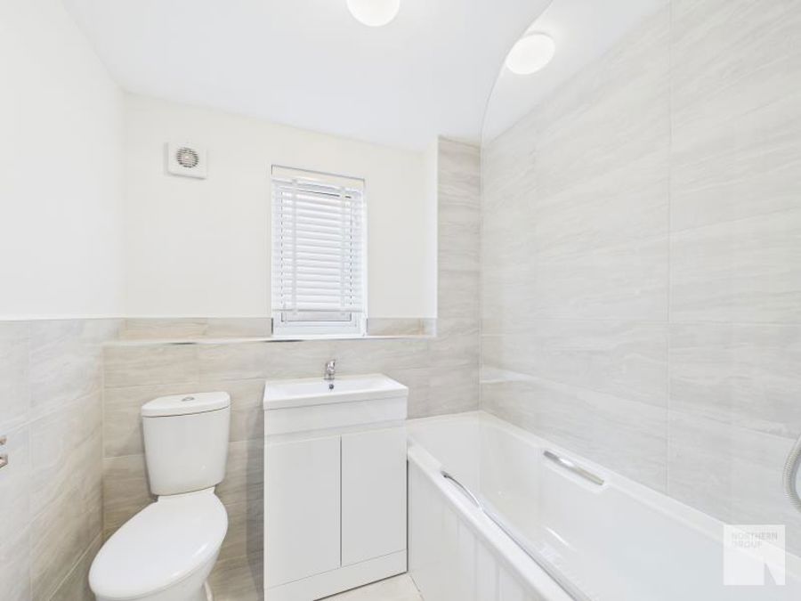 Gravenmoor Drive :: Manchester image 8