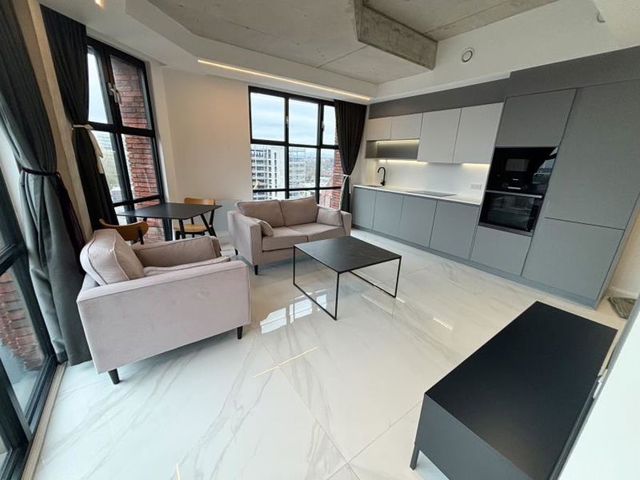 Apt 6.03 :: One Silk Street image 3