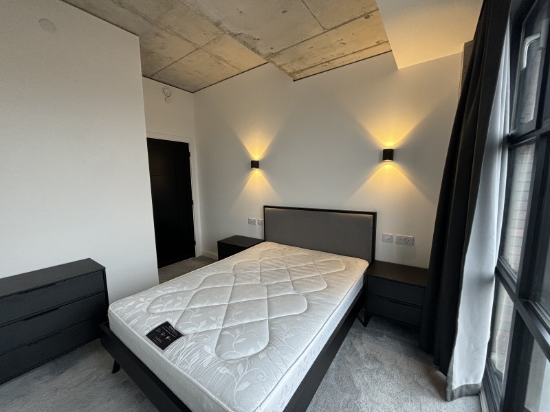 Apt 6.03 :: One Silk Street image 5