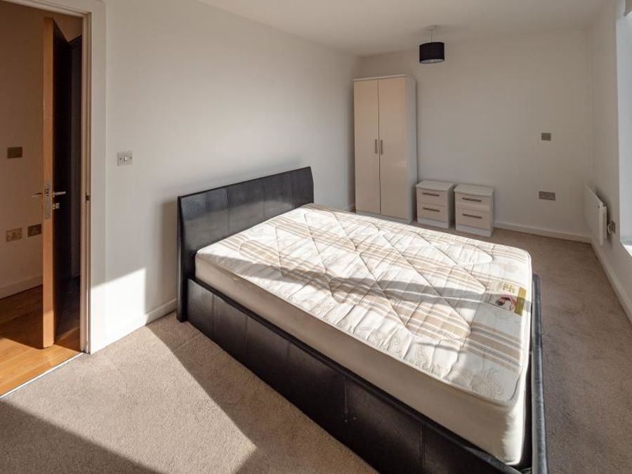 Apt 6.07 :: Flint Glass Wharf image 4
