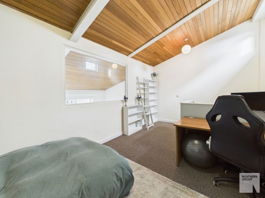 Meadow View :: Manchester image 14