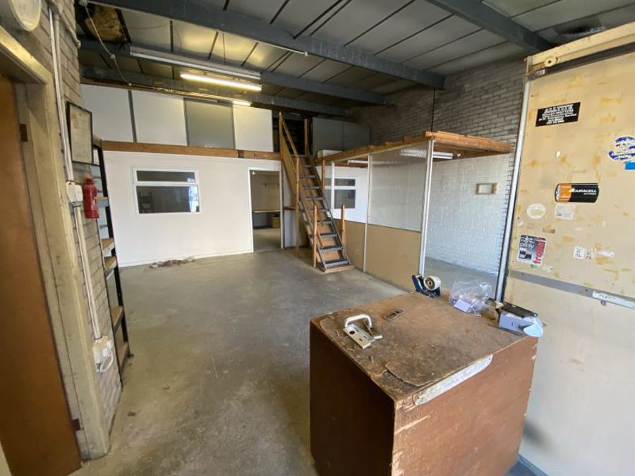 Unit 7 :: Crown Industrial image 2