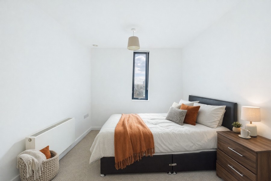 Apt 92, Islington Wharf image 9