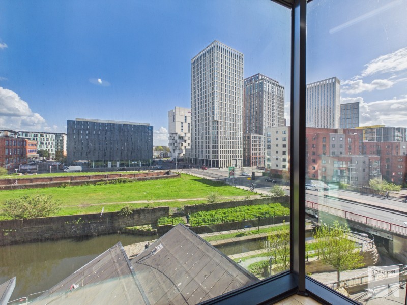 Apt 92, Islington Wharf image 12