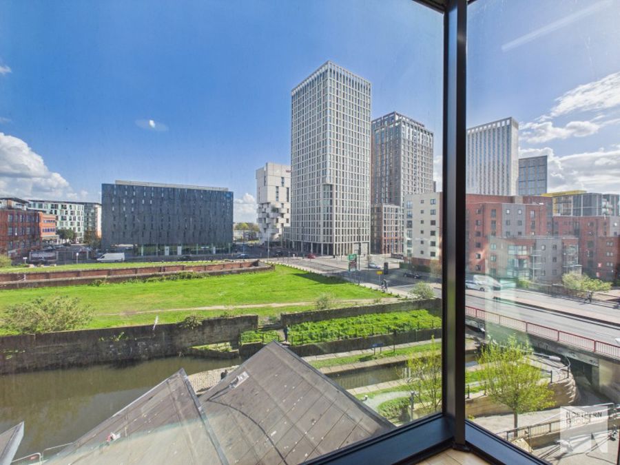 Apt 92, Islington Wharf image 12