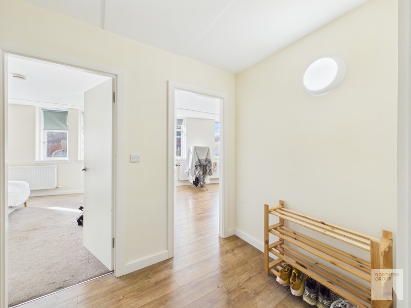 Apt 3 :: Vernon Street  image 8