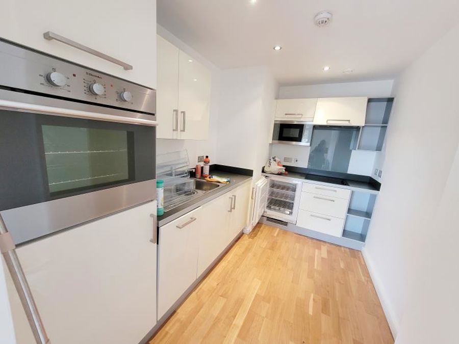 Apt 1.10 Flint Glass Wharf  image 7