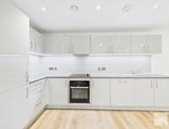 Apt 18 :: The Quarters image 4