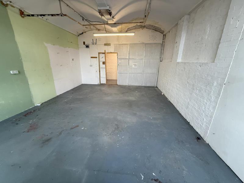 R3 :: Wellington House image 3