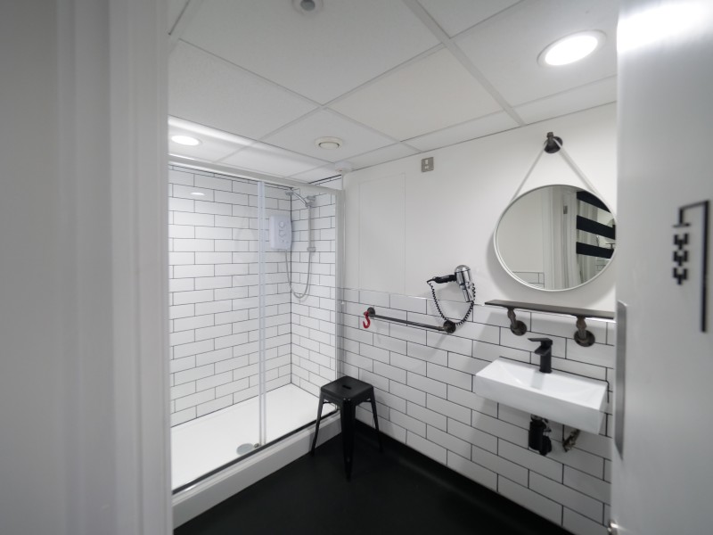 4.02 :: 19 Spring Gardens image 10