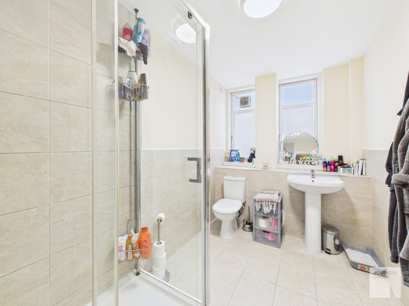 Apt 4 :: Vernon Street  image 4