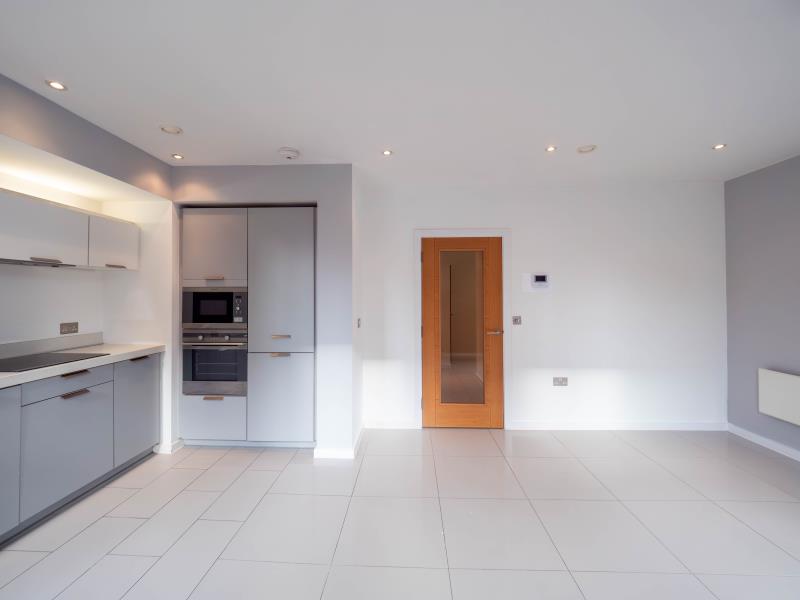 Apartment 2.08 :; Ice Plant image 5