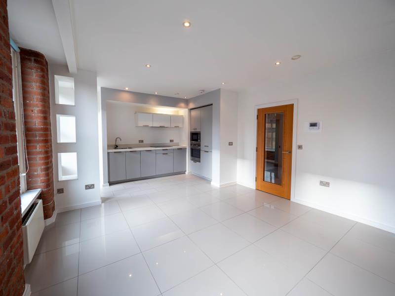 Apartment 2.08 :; Ice Plant image 6